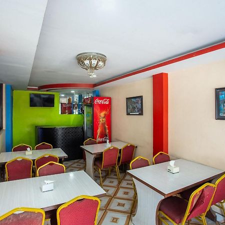 Oyo 808 Hotel Om Ganapati Pvt Ltd Kathmandu Exterior foto