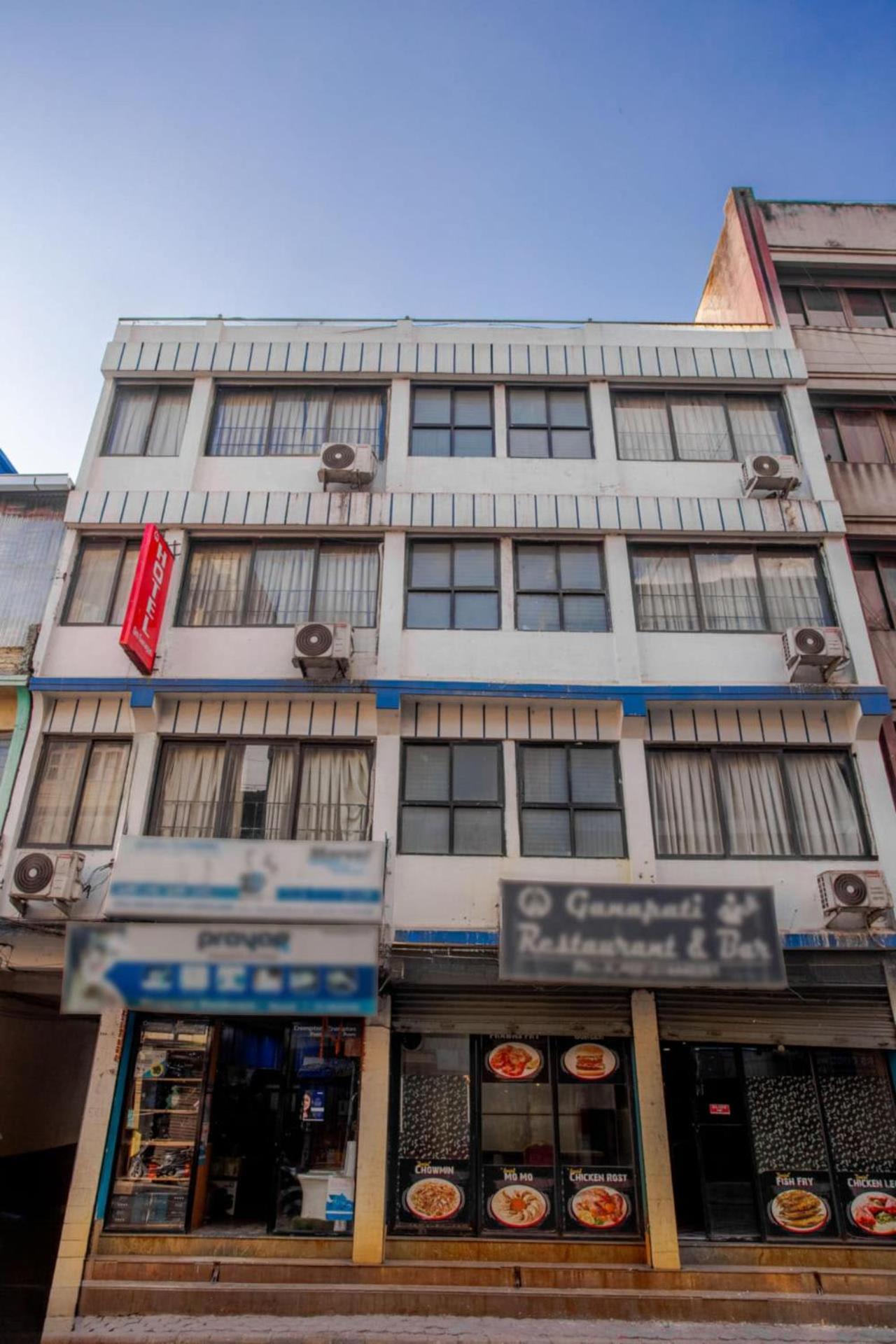 Oyo 808 Hotel Om Ganapati Pvt Ltd Kathmandu Exterior foto